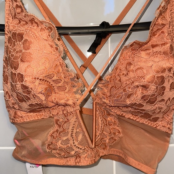 NWT La SENZA Lacy Bralette - Picture 5 of 16